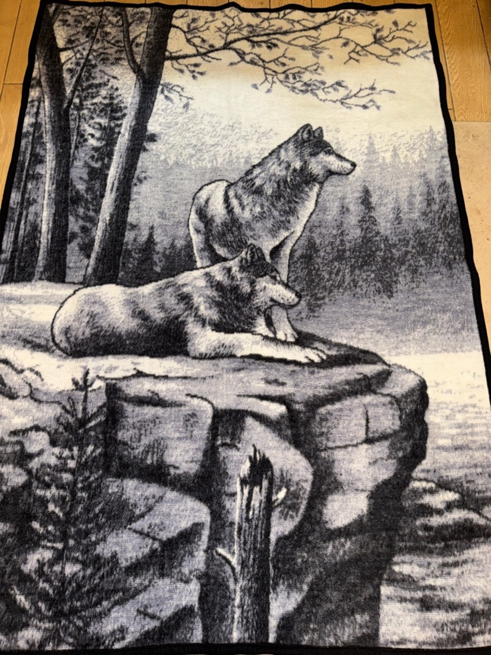 Vintage Biederlack Reversible Throw Blanket Wolves Made in USA 58” x 84”